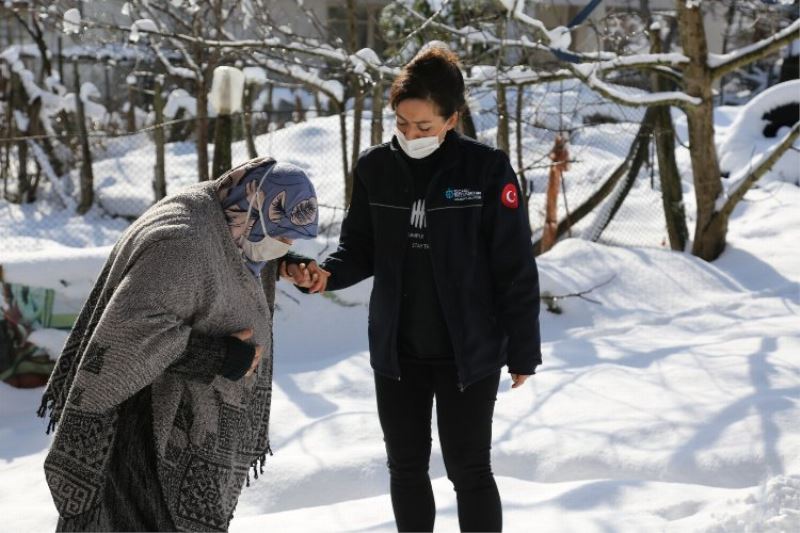 Kocaeli Büyükşehir, Ayşe Teyze için seferber oldu