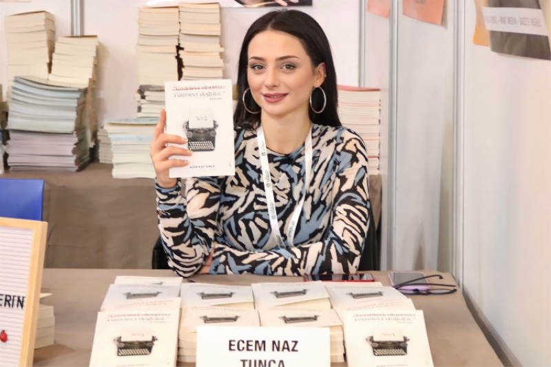 Ecem Naz Tunca ‘Gazeteci Olunmaz Gazeteci Doğulur’ adlı kitabını tanıttı