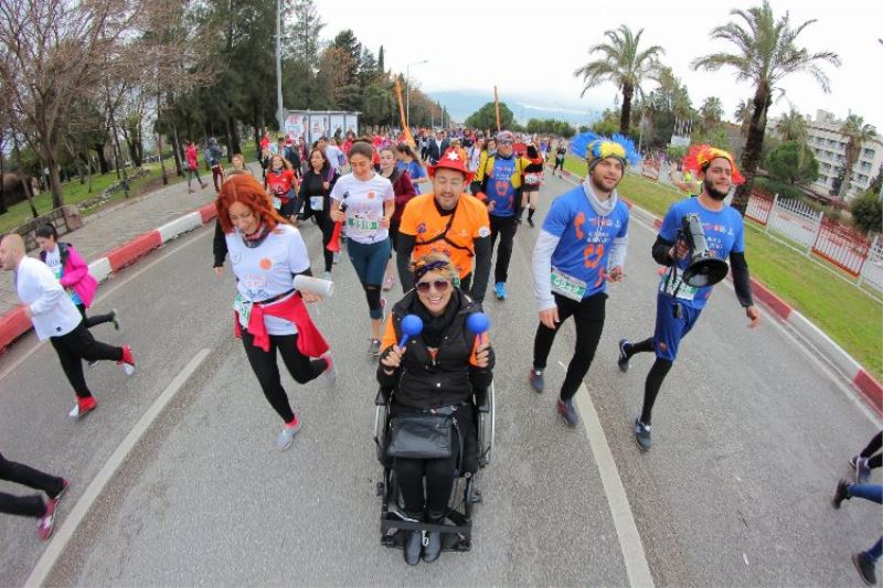 Runatolia Maratonu’nda 15 yıldır iyilik peşinde koşuyorlar