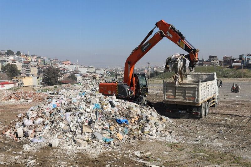 İzmir Gaziemir’de doğa katilleriyle aralıksız mücadele