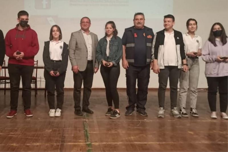 Manisa Somalı gençlere itfaiyenin önemini anlattılar