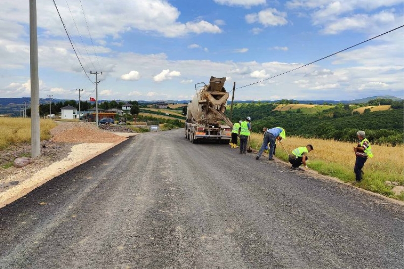 Körfez Kalburcu Köyüne beton yol