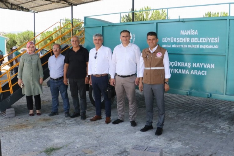 Manisa Kulalı hayvan üreticilerine hijyenik destek