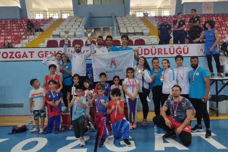 Nevşehirli sporcular madalyaları topladı