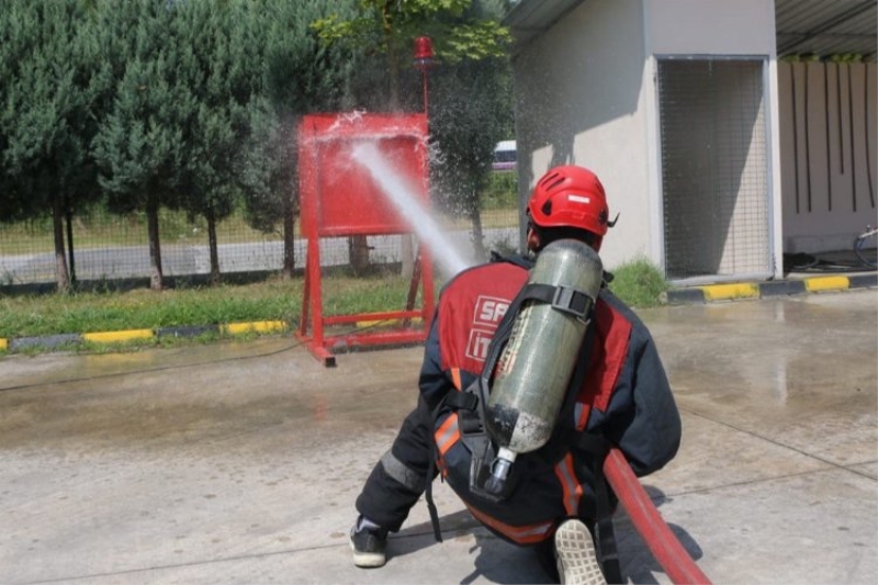 Sakarya geleceğin itfaiyecilerini eğitiyor