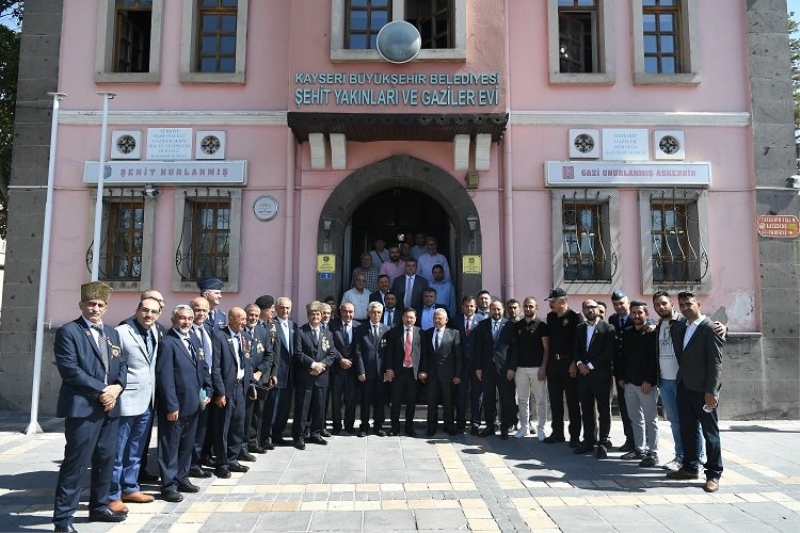 Kayseri protokolünden Gaziler Günü