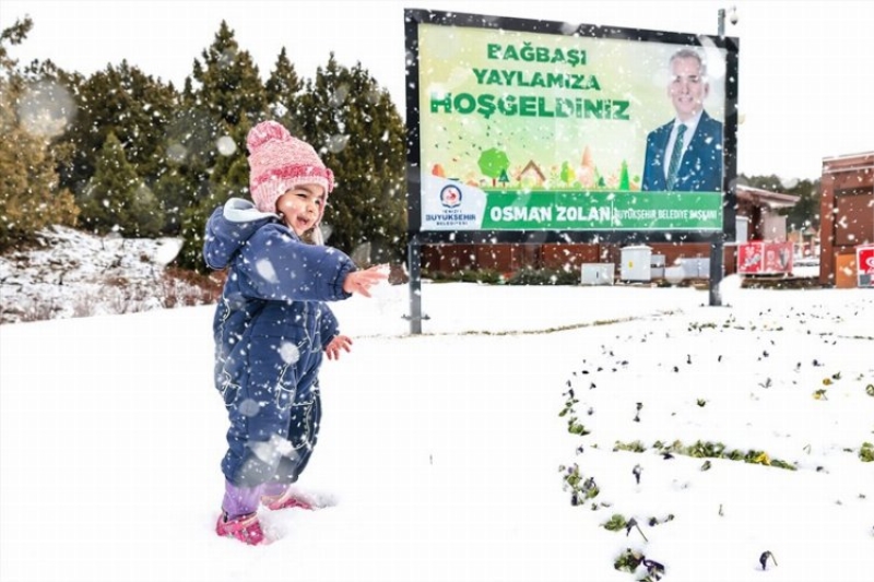 Denizli yaylalarında kar sevinci