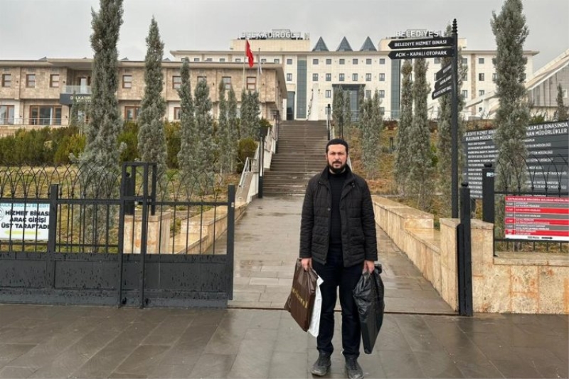 Kahramanmaraşlı Alper Baştuhan, çaresizce Dulkadiroğlu Belediyesi