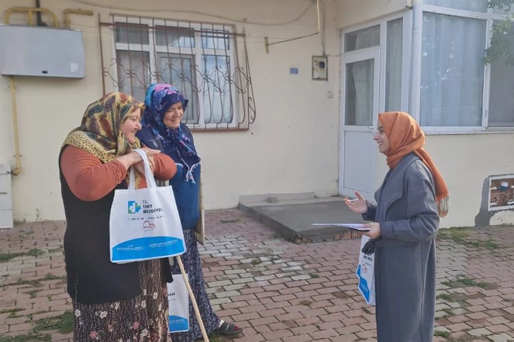 İzmit Belediyesi, Arızlı’da vatandaşın kapısını çaldı