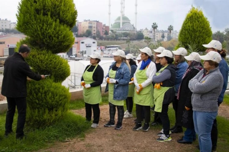 Bahçıvanlık işleri kadınlara geçiyor