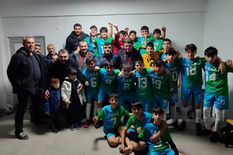 U-14 futbol takımı şampiyon oldu!