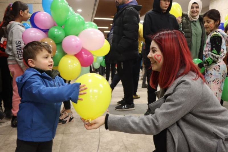 ‘Çocuklar Gülsün Dünya Gülsün’