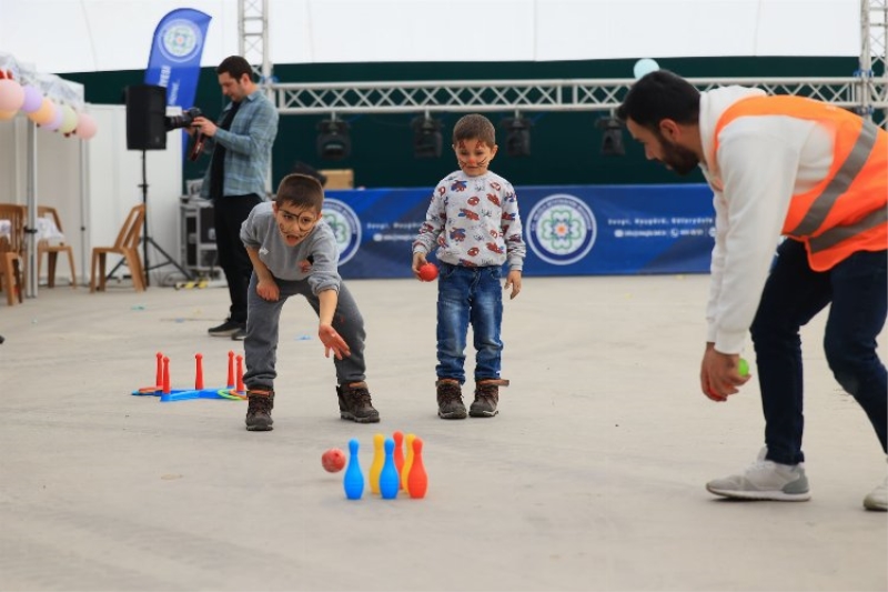 Muğla deprem mağdurlarına moral oluyor