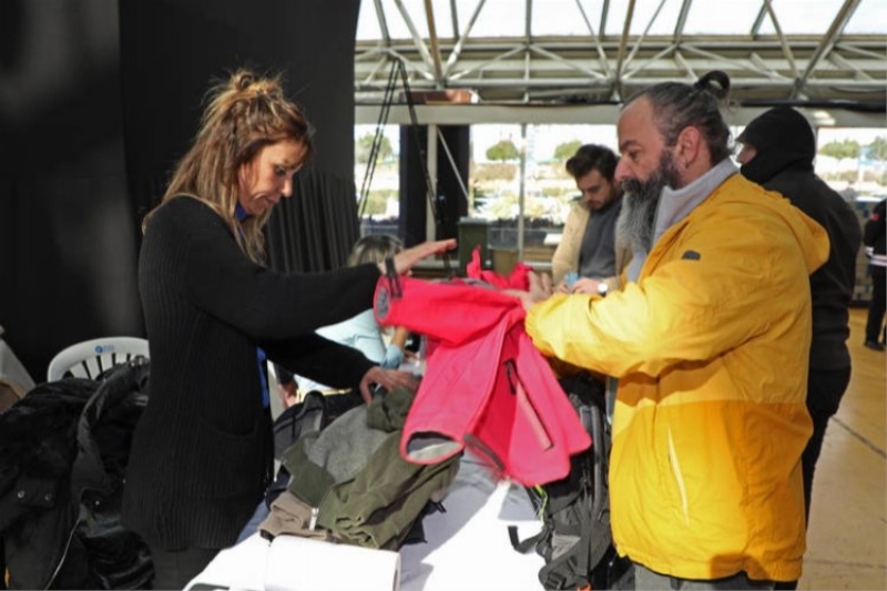 Antalyalılar depremzedeler için seferber oldu