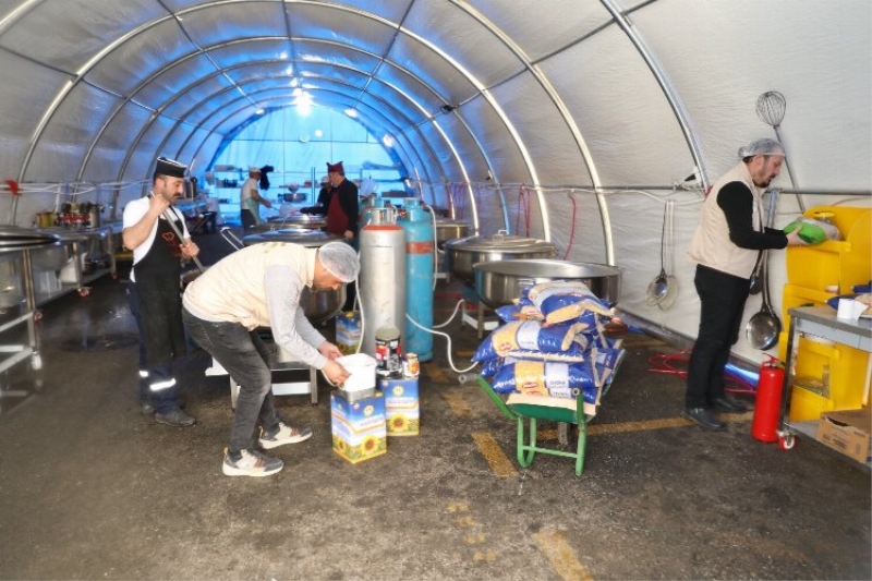 Malatya’da yemeklerin kontrolü Van ekiplerinde