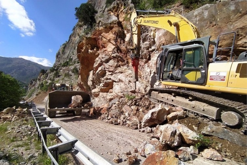 Kapuzbaşı Şelaleri yolunda önemli çalışma