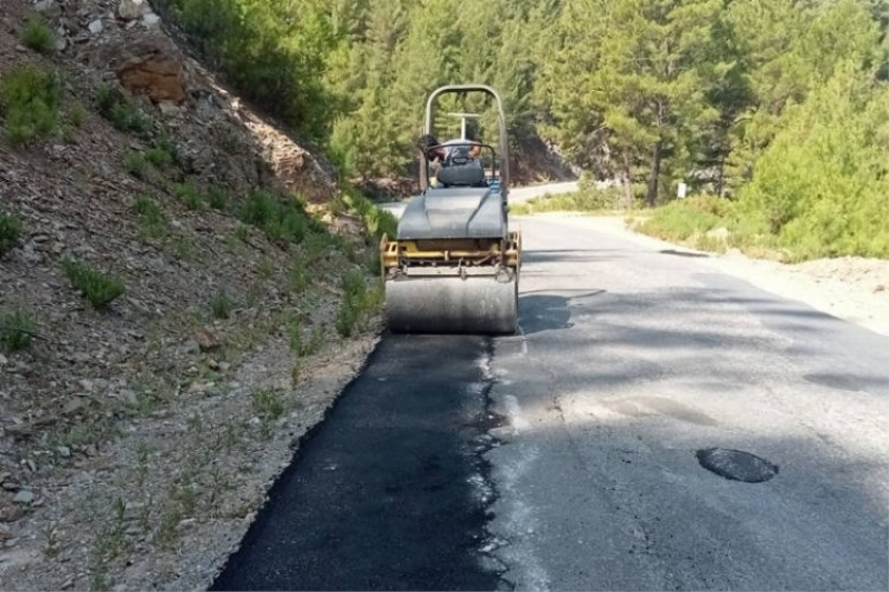 Alanya’da yayla yollarına bakım onarım