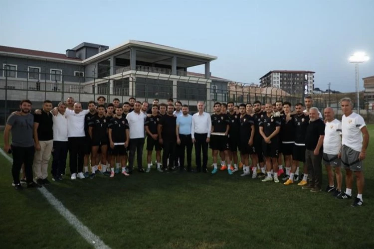 İnegölspor’a ilk maç öncesi moral ziyareti