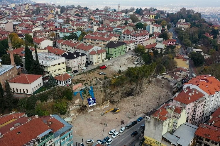 1326 Bursa’sı Hisar’da ortaya çıkıyor