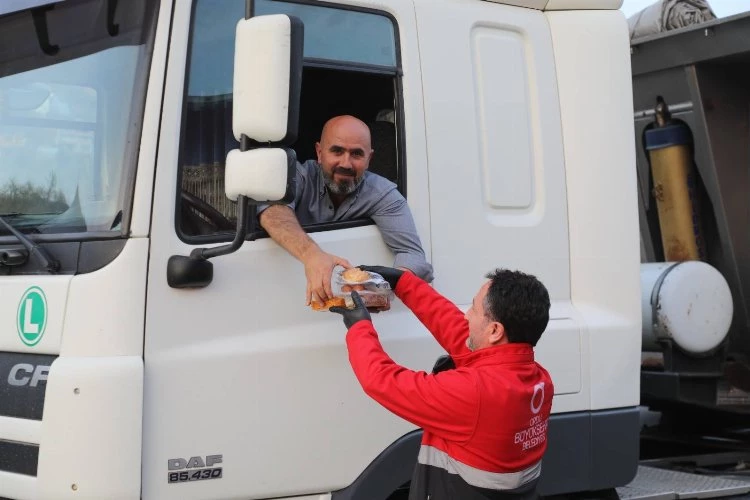 Tır şoförleri iftar saatini Ordu’ya göre ayarlıyor