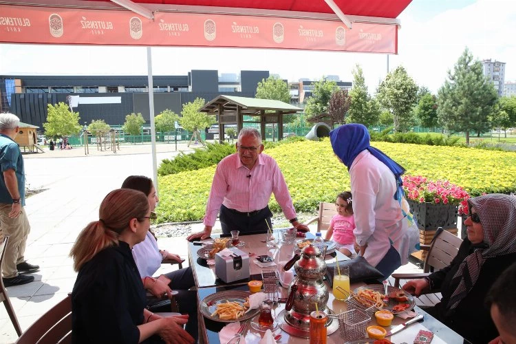 Büyükşehir’in Glütensiz Kafe’si 100 bini aşkın kişiye hizmet verdi