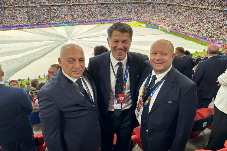 Büyükekşi, EURO 2024 açılışı öncesi FIFA ve UEFA başkanları ile buluştu