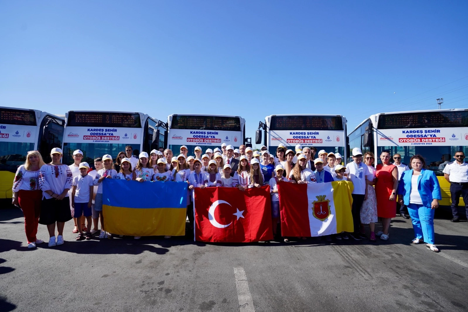 İstanbul’un otobüsleri Odessa’ya doğru yola çıktı