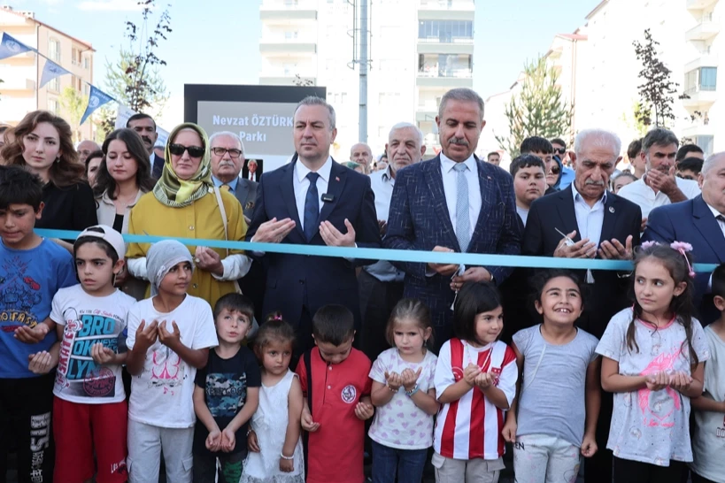 Nevzat Öztürk Parkı hizmete açıldı