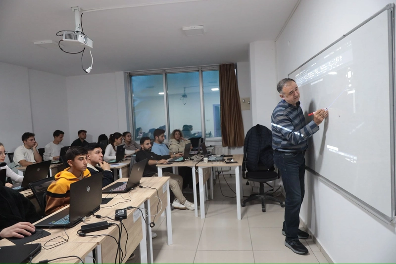 Akademi Aksaray