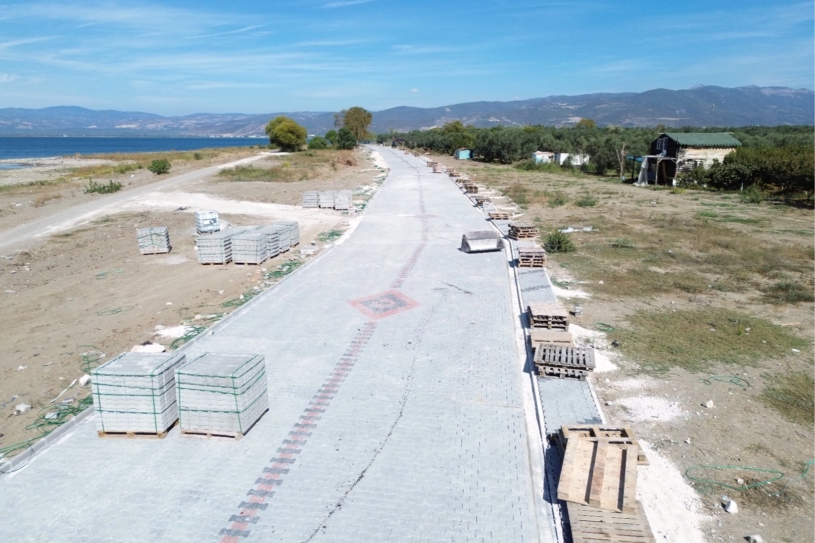Bursa İznik’te merkezden kırsala hizmet hamlesi
