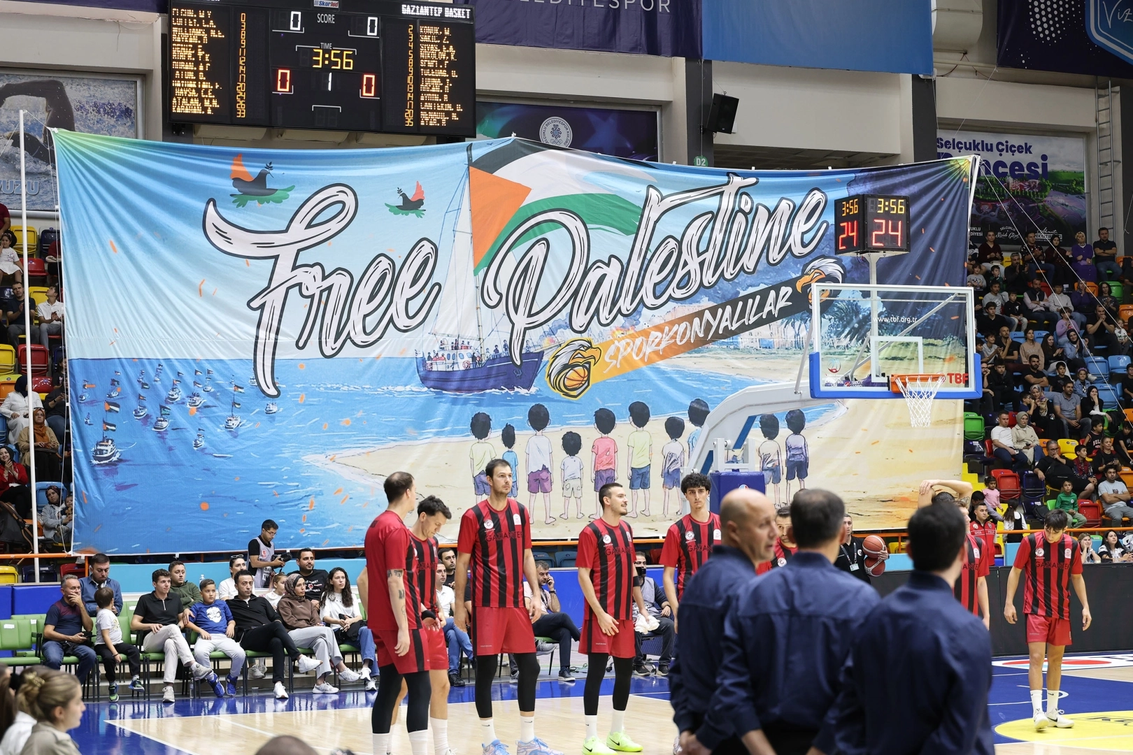 Konya’da basketbol coşkusu ve Gazze’ye destek aynı anda yükseldi